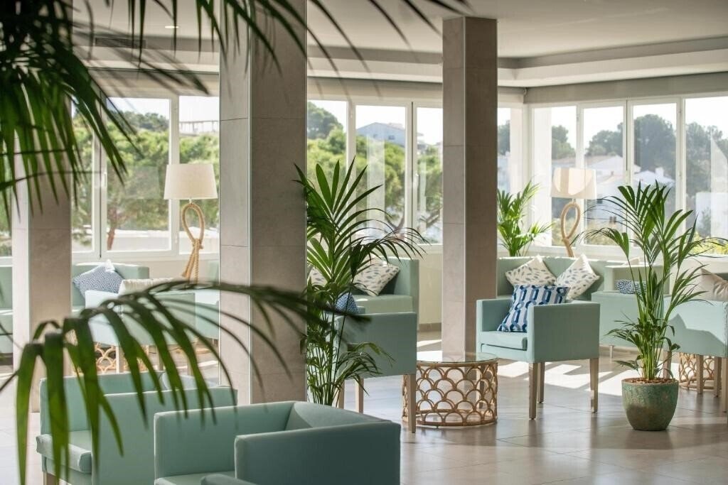 Готель MarSenses Ferrera Blanca Hotel Family 4*