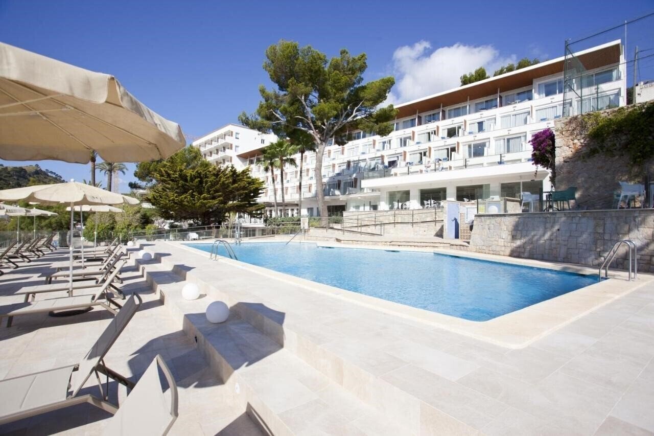 Готель Grupotel Molins 4*