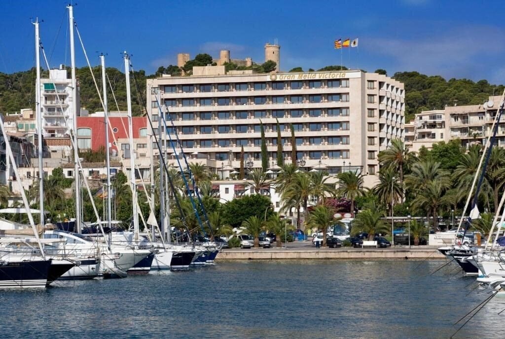 Готель Gran Melia Victoria 5*