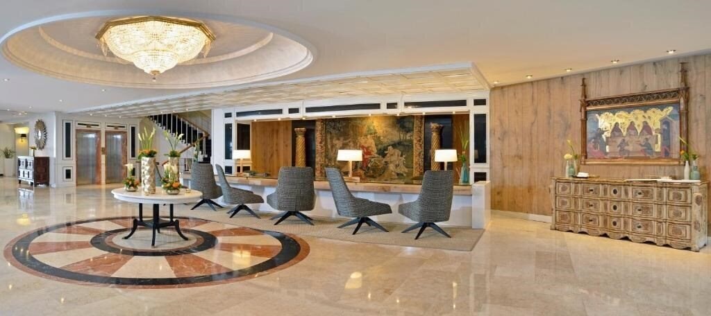 Фото Gran Melia Victoria 5*