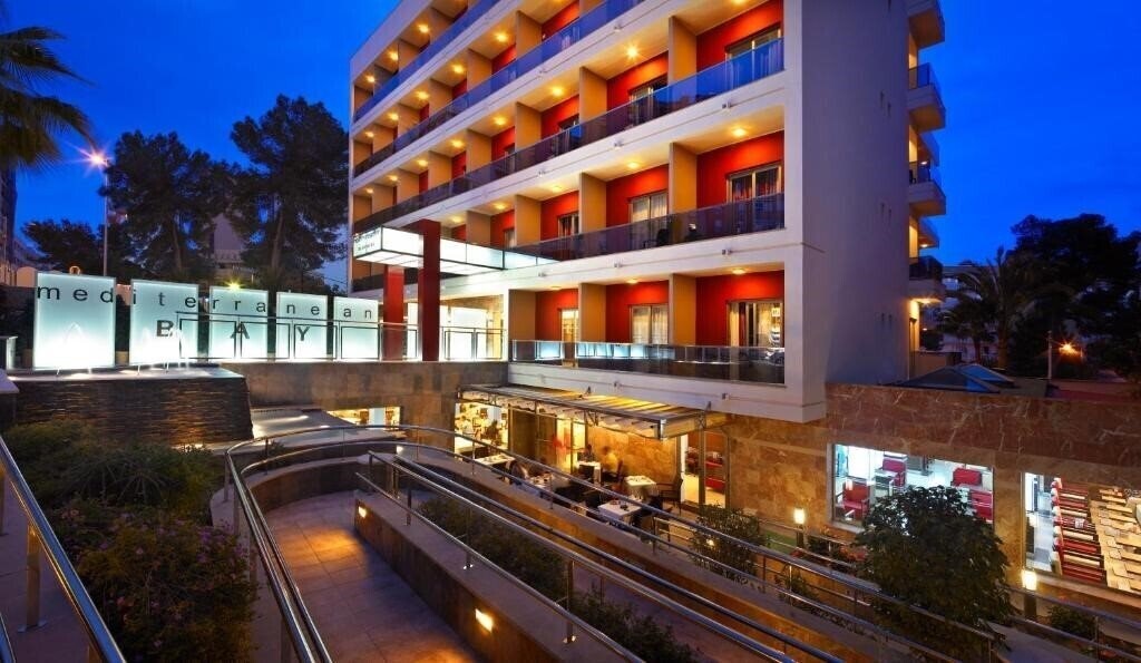 Готель MLL Mediterranean Bay 4*