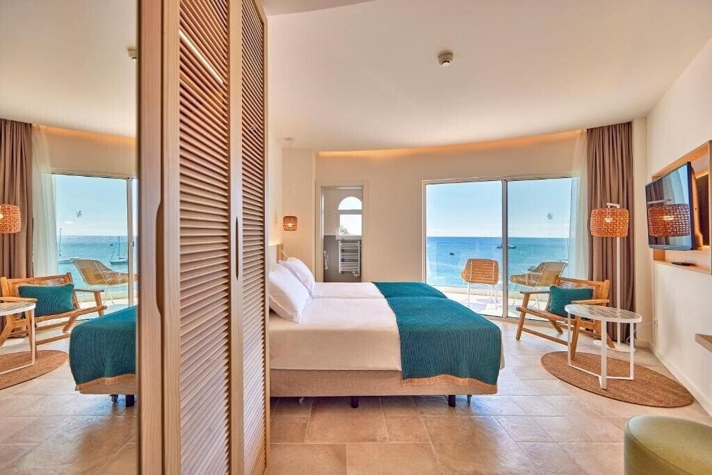 Готель Universal Hotel Aquamarin 4*