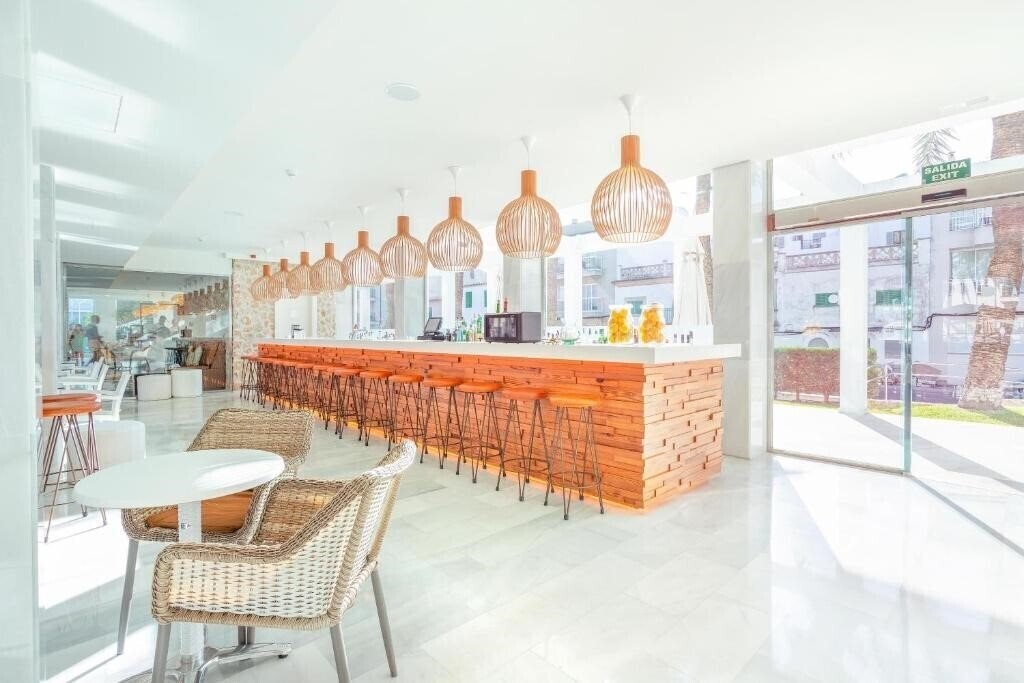 Фотографія MarSenses Puerto Pollensa Hotel & SPA 4*