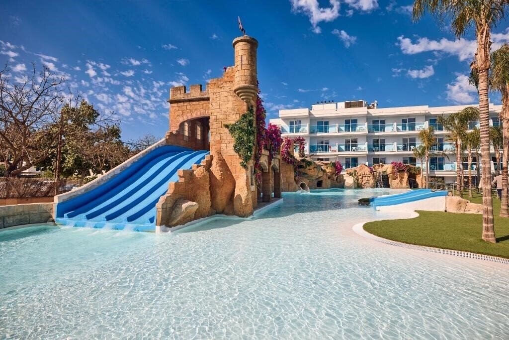 Готель Apartamentos Pirates Village 3*