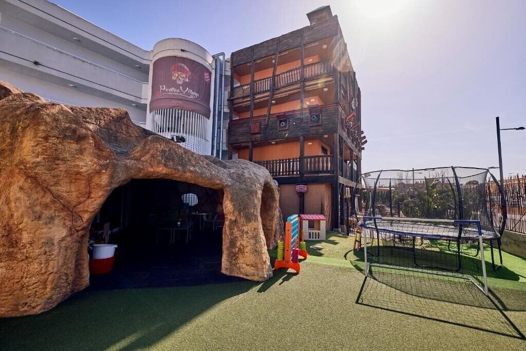 Зображення Apartamentos Pirates Village 3*