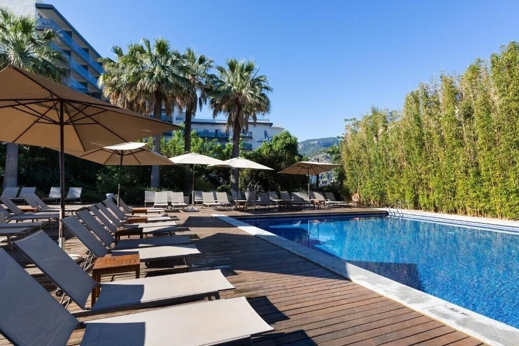 Изображение Aimia Hotel 4*