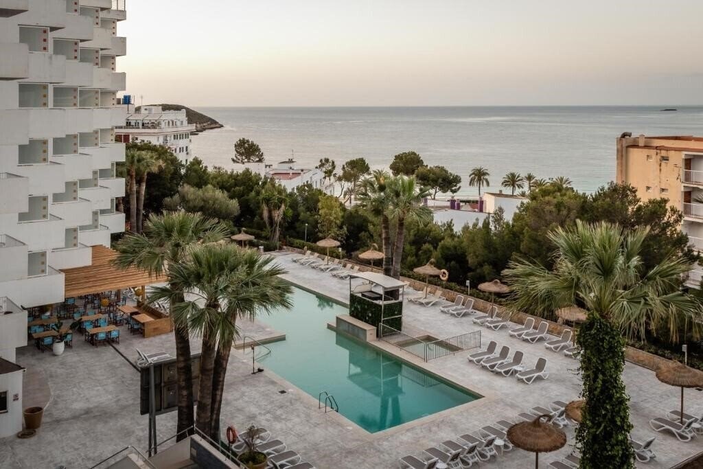 Отель Apartamentos Vistasol 3*