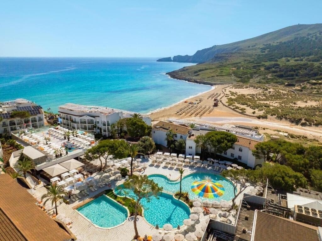Готель VIVA Cala Mesquida Resort & SPA 4*