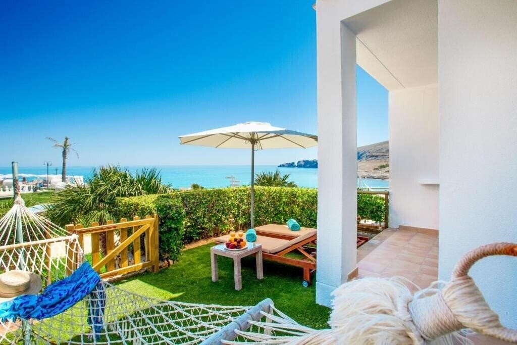 Фотографія VIVA Cala Mesquida Resort & SPA 4*
