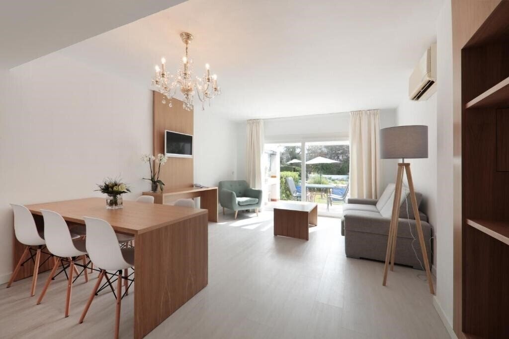 Фотография La Pergola Aparthotel 4*