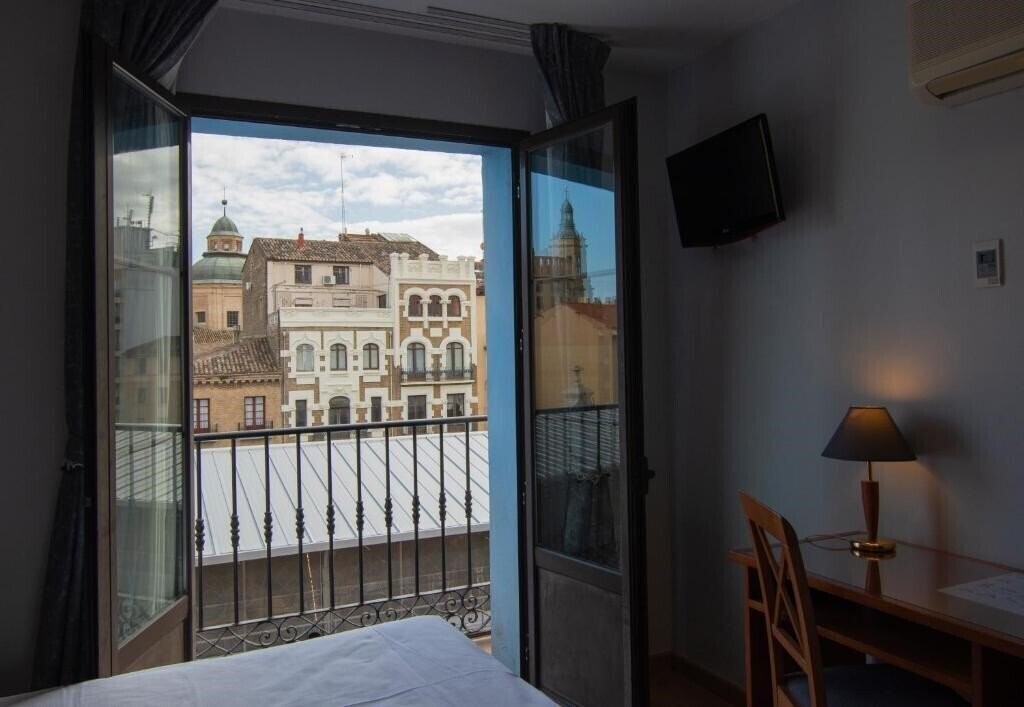 Фото Hispania 4*