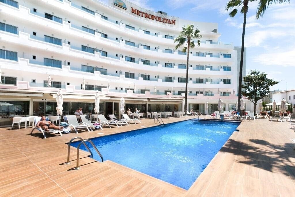 Отель Metropolitan Playa 3*