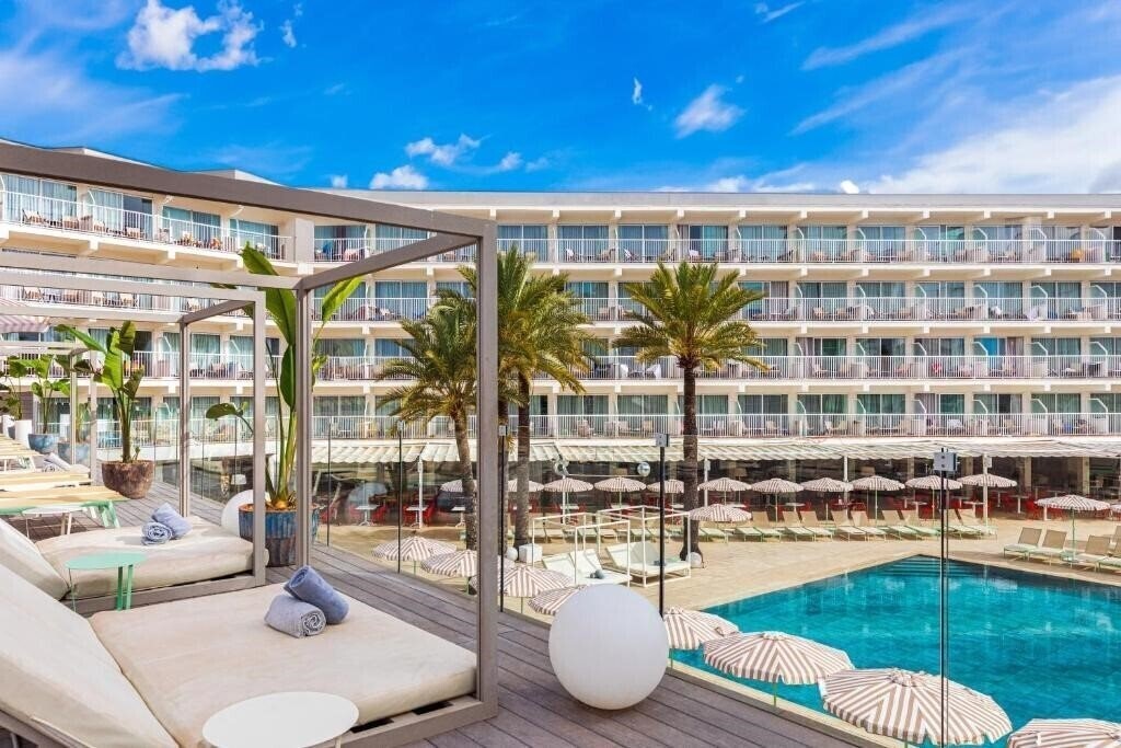 Фотографія Sol House The Studio - Calvia Beach 4*