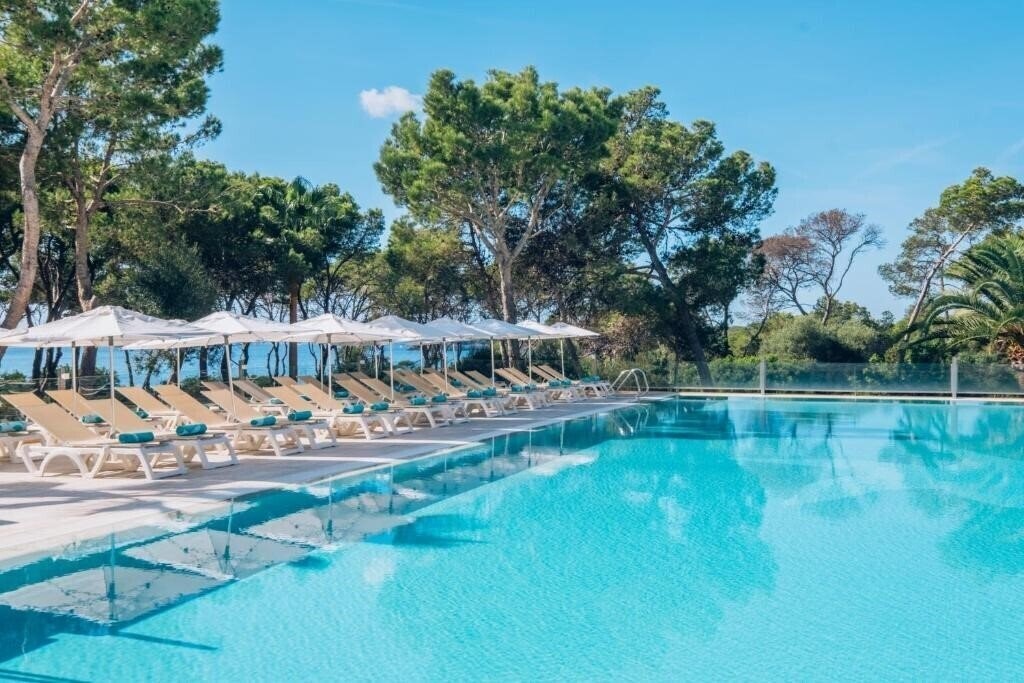 Зображення Iberostar Waves Club Cala Barca 4*