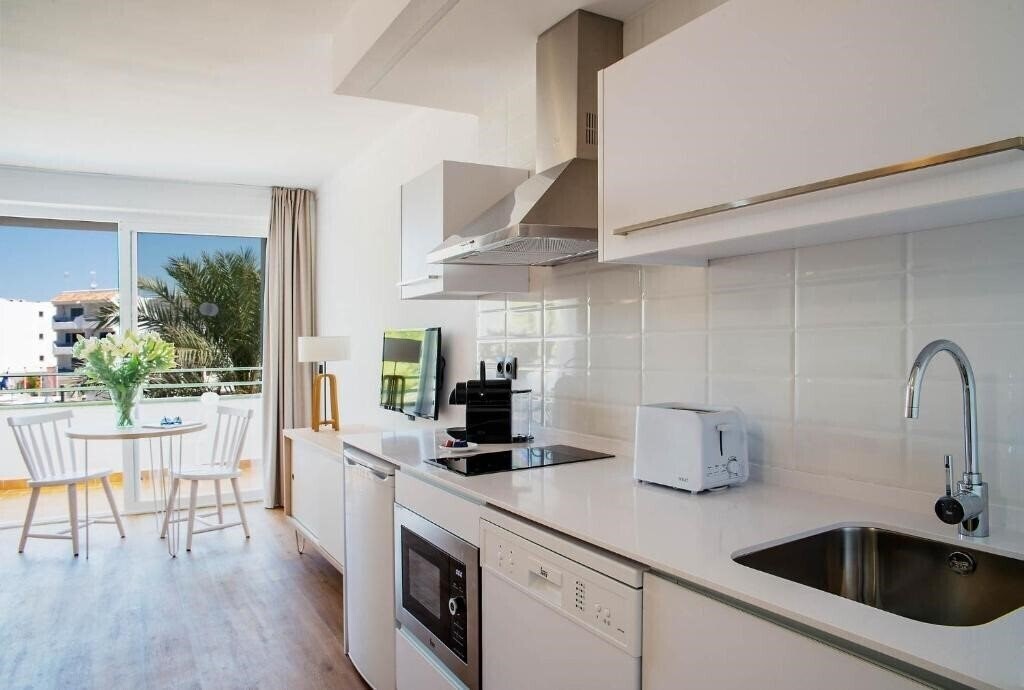 Фотография Aparthotel Pierre & Vacances Mallorca Cecilia 3*