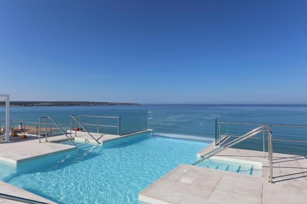 Картинка Iberostar Waves Bahia de Palma 4*