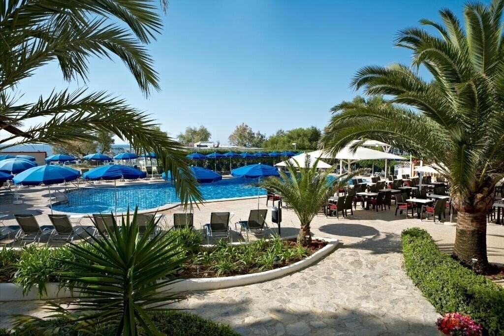 Готель Universal Castell Royal 4*