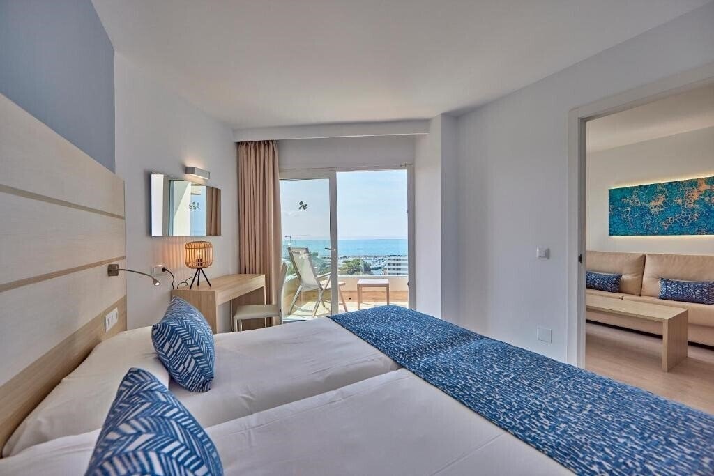 Фото Tomir Portals Suites 3*