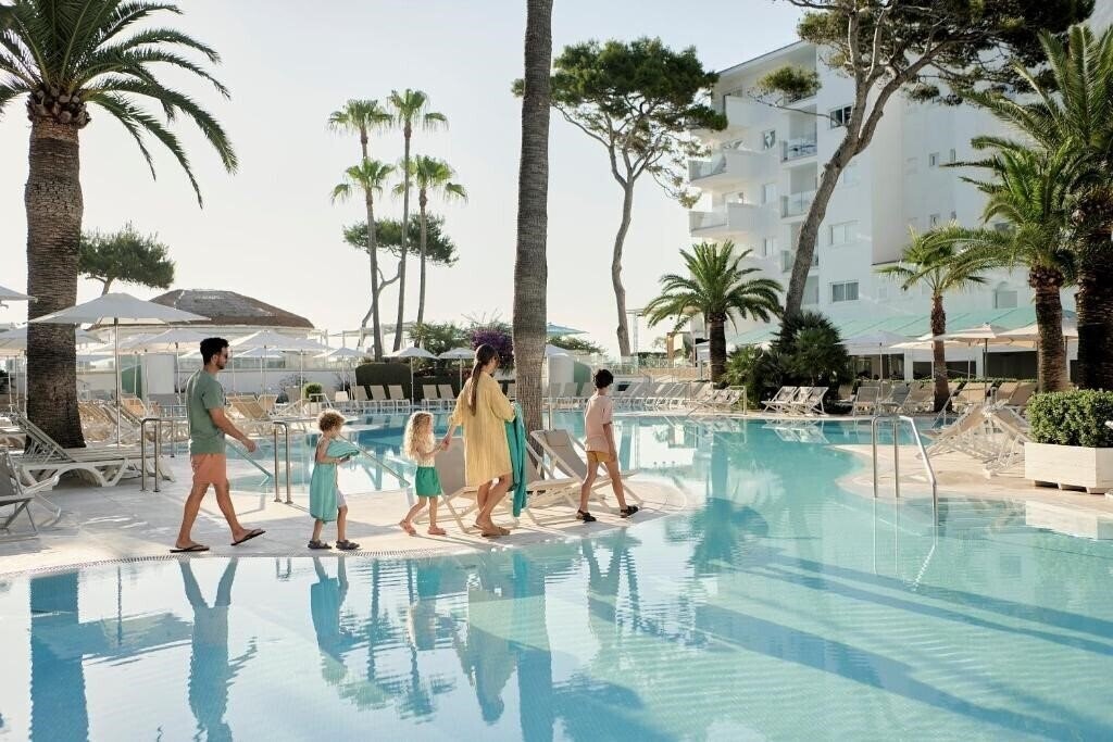 Фото Iberostar Waves Alcudia Park 4*