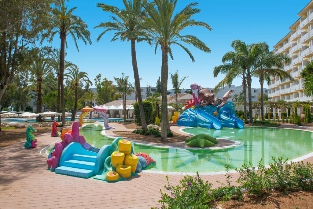 Фотографія Iberostar Ciudad Blanca 4*