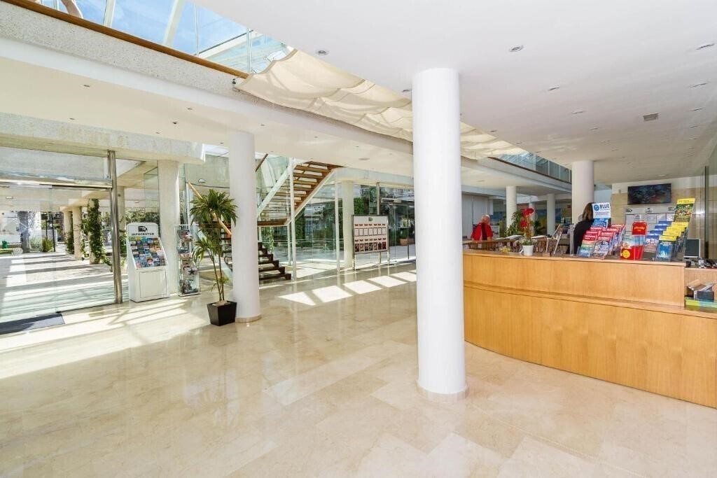 Отель Eix Platja Daurada Hotel & SPA 4*