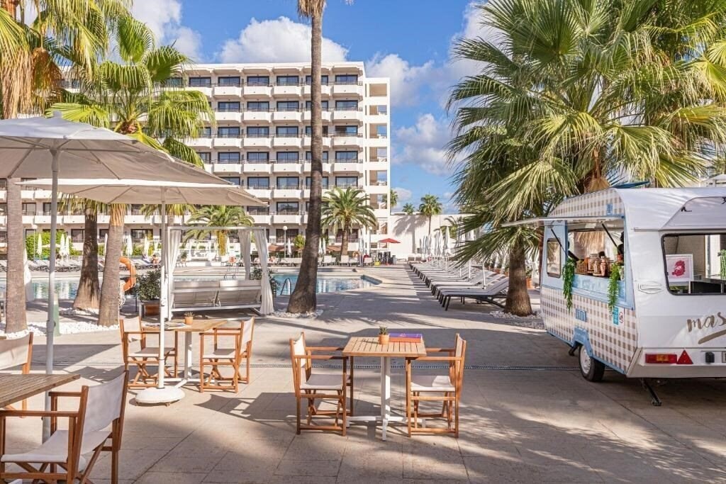 Готель Sol By Melia Alcudia 3*