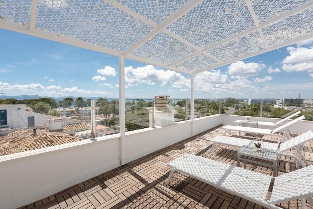 Отель Caprice Tamarindos 3*