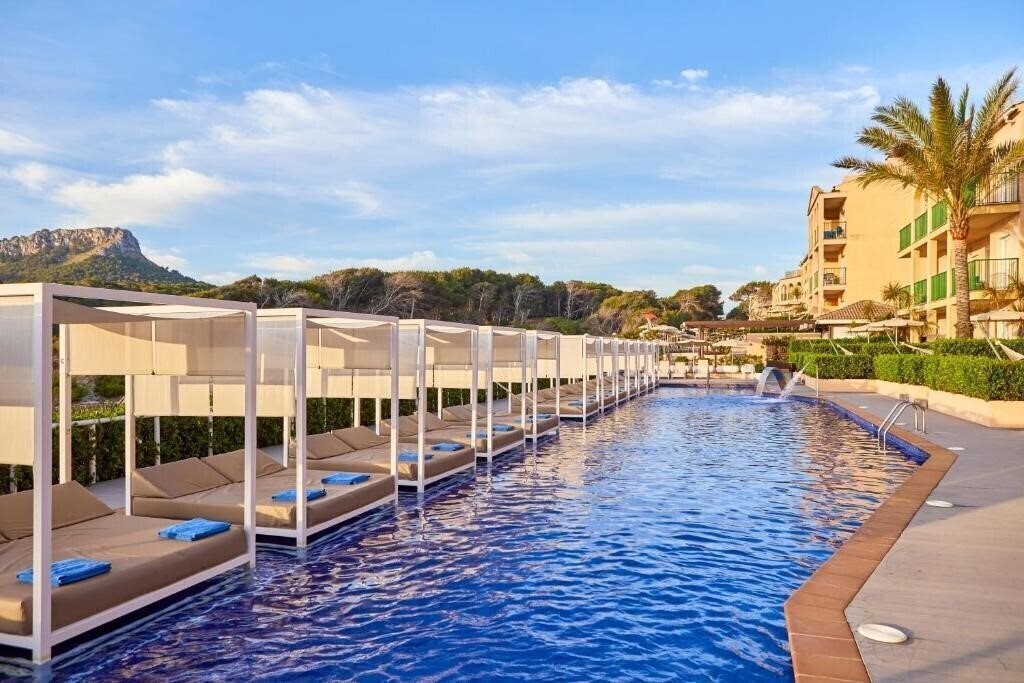 Картинка Zafiro Cala Mesquida 4*