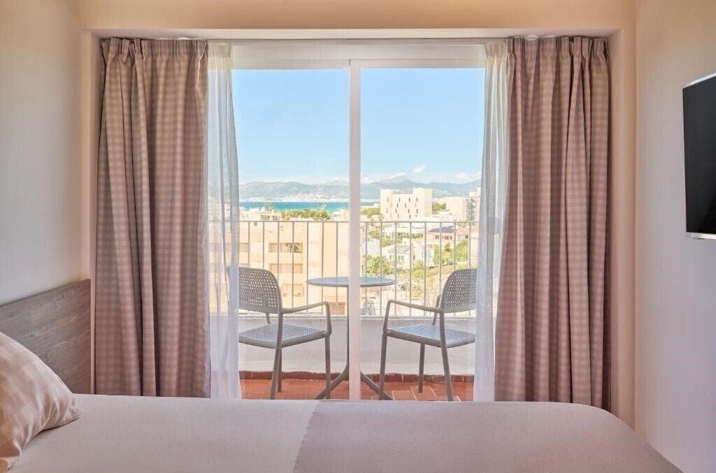 Отель Tent Playa de Palma 3*