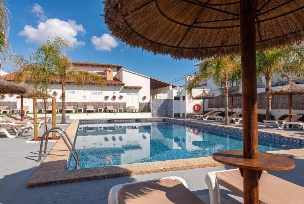 Фотографія Chevy Hotel & Suites 3*