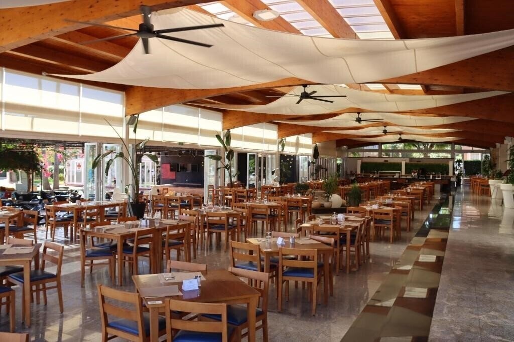 Изображение Aparthotel Ciudad Laurel 3*
