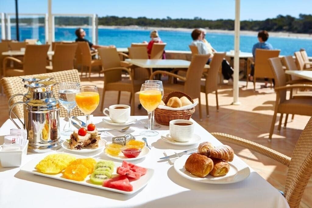 Зображення Universal Hotel Marques 4*