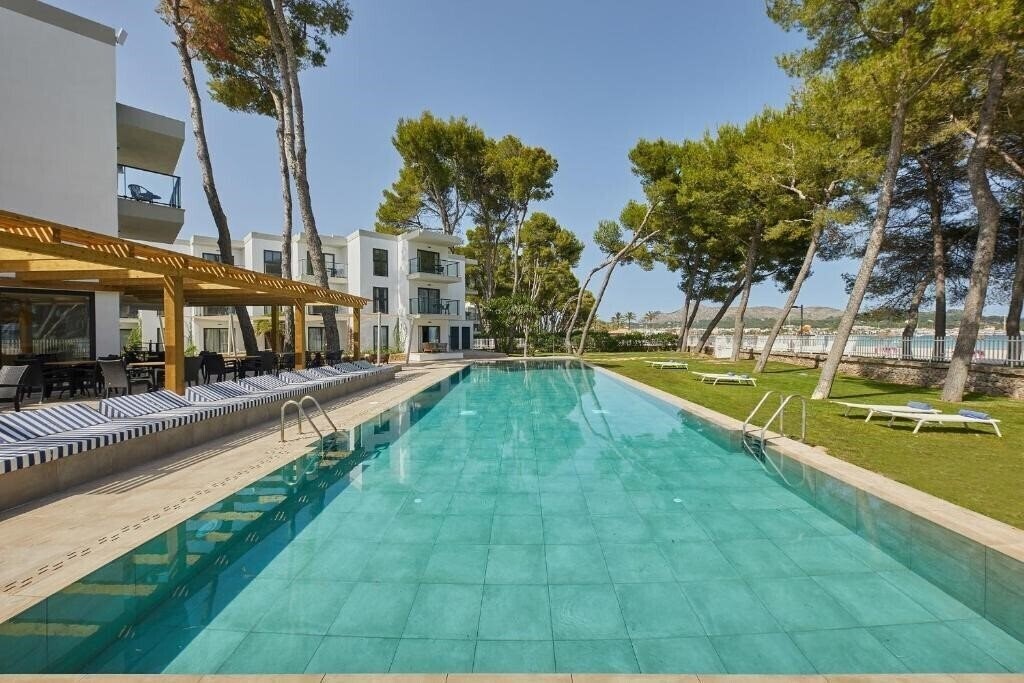 Готель Sofia Alcudia Beach 4*