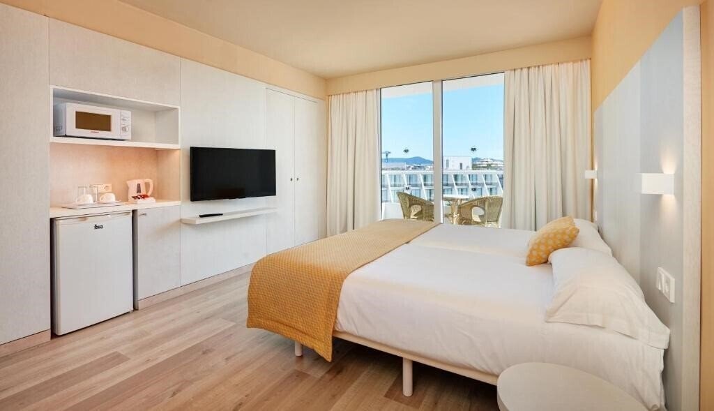 Фото Protur Vista Badia 4*