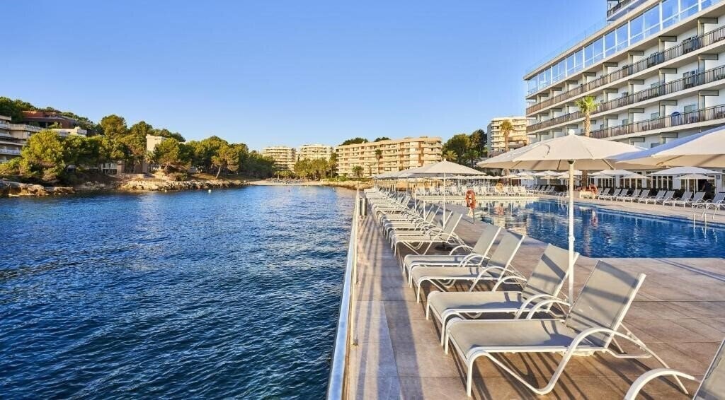 Отель Globales Cala Vinas 4*
