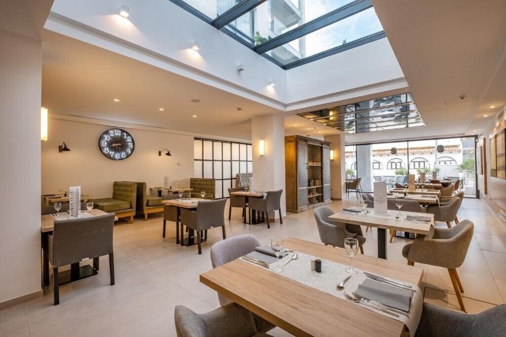 Фотографія Kyrat Amarac Suites 4*