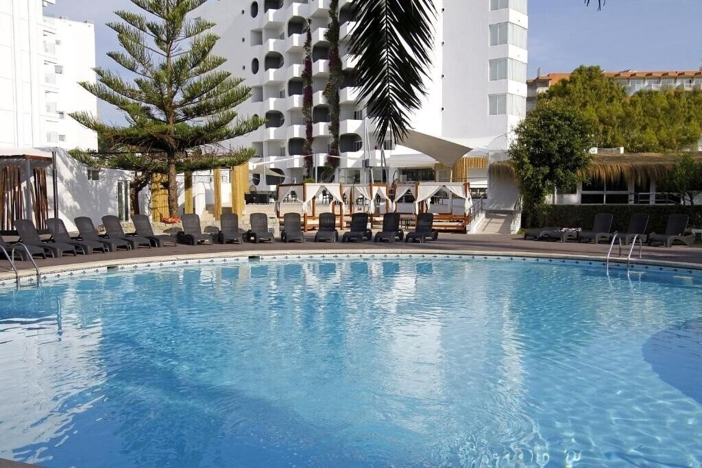 Готель BG Pamplona 4*