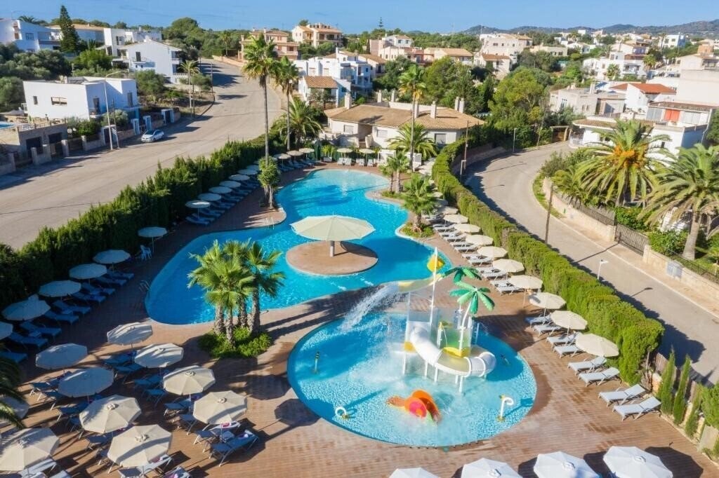 Готель JS Portocolom Suites 4*