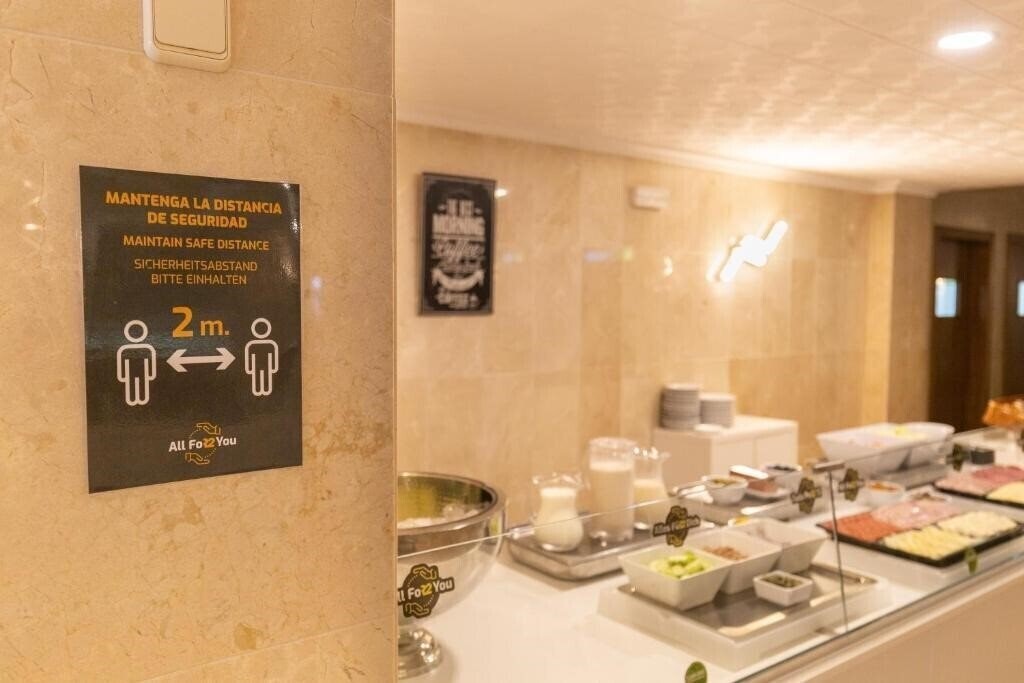 Зображення R2 Veronica Beach Hotel 3*