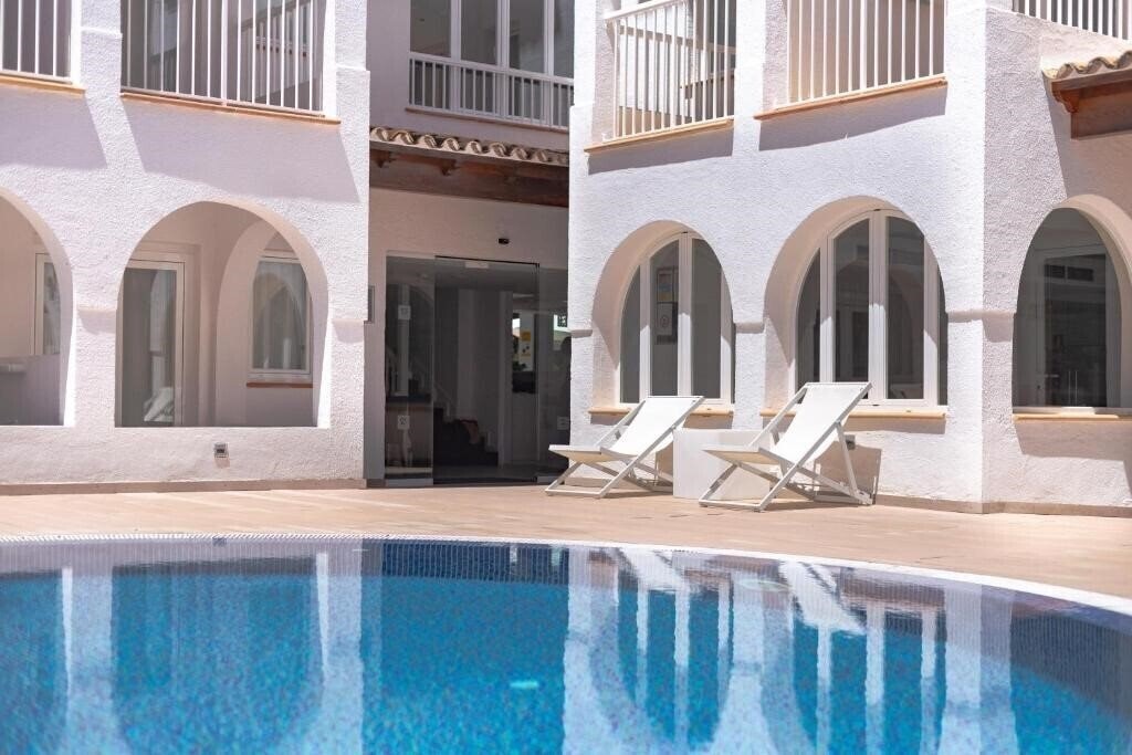 Фото R2 Bahia Cala Ratjada Design 4*