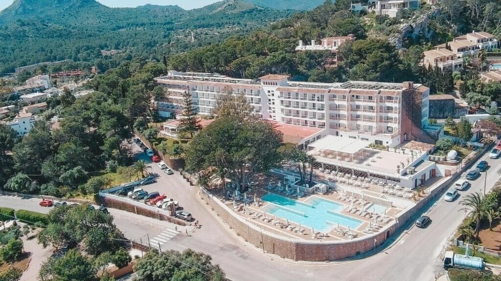Готель Na Taconera (Cala Ratjada) 4*
