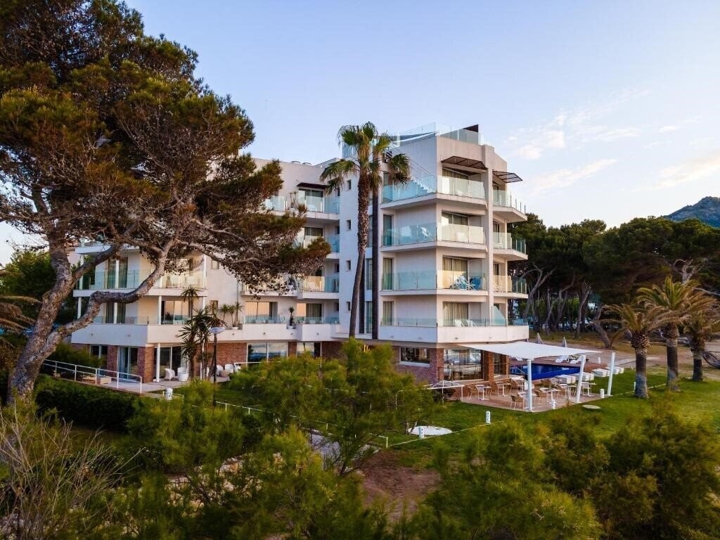 Изображение Melbeach 4*