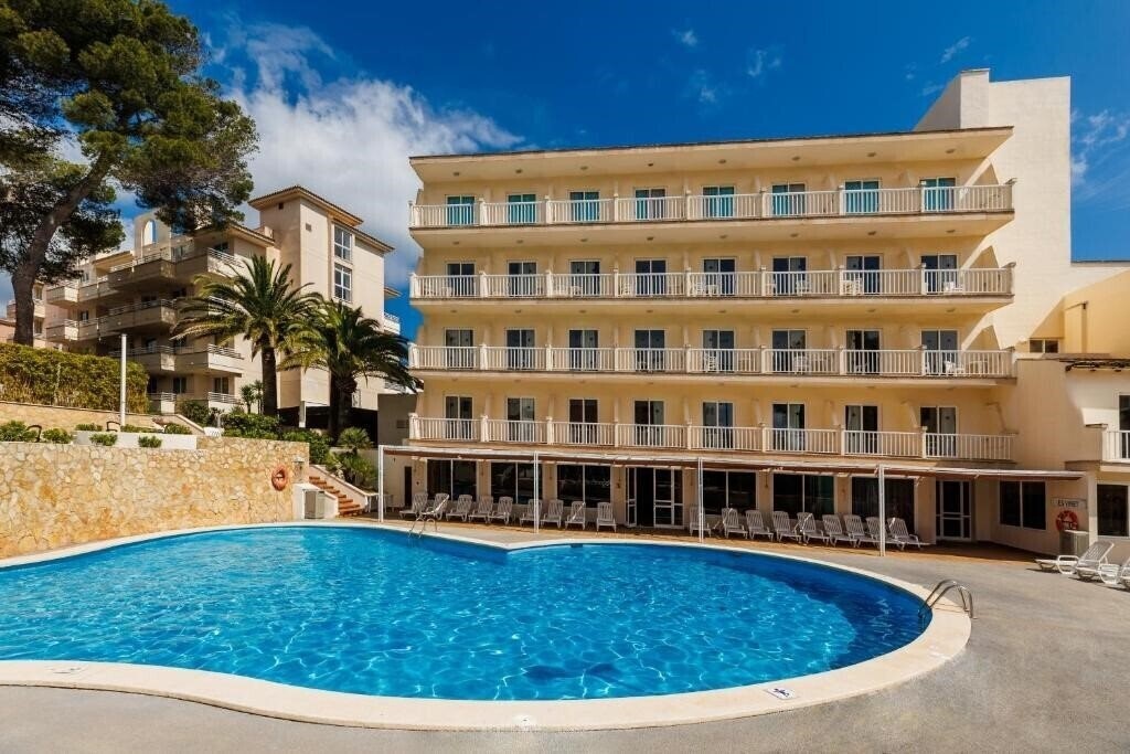 Отель O7 Club Cala Ratjada 3*