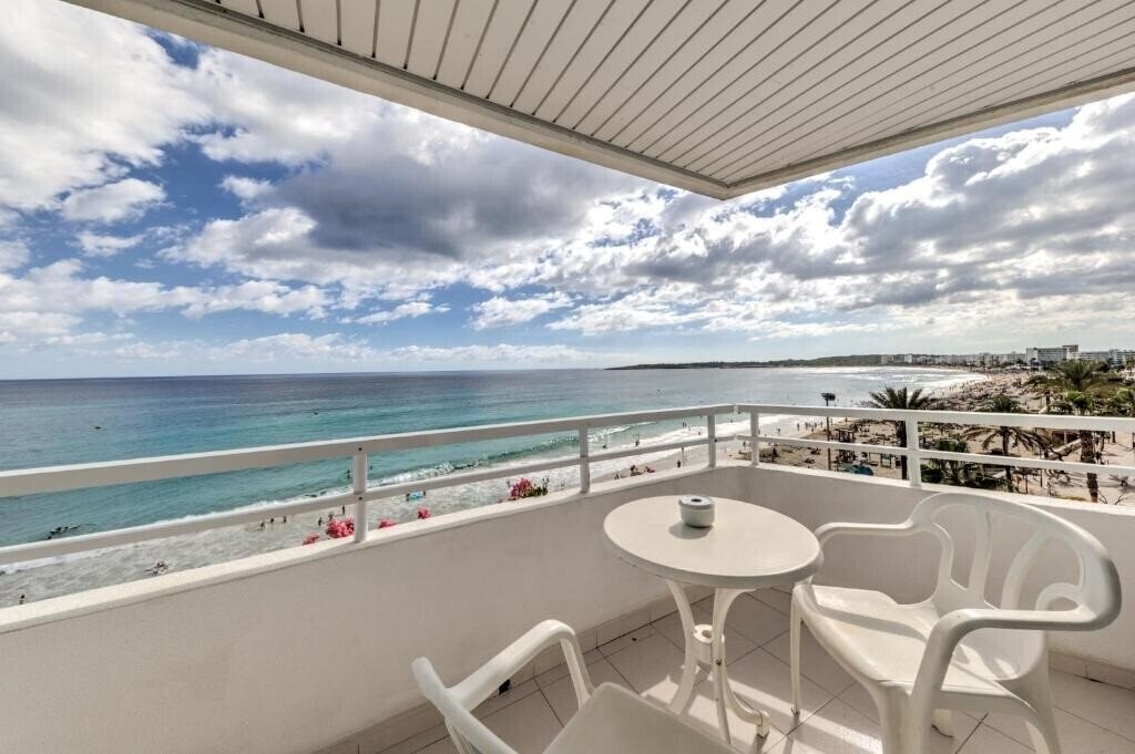 Готель Voramar (Cala Millor) 3*