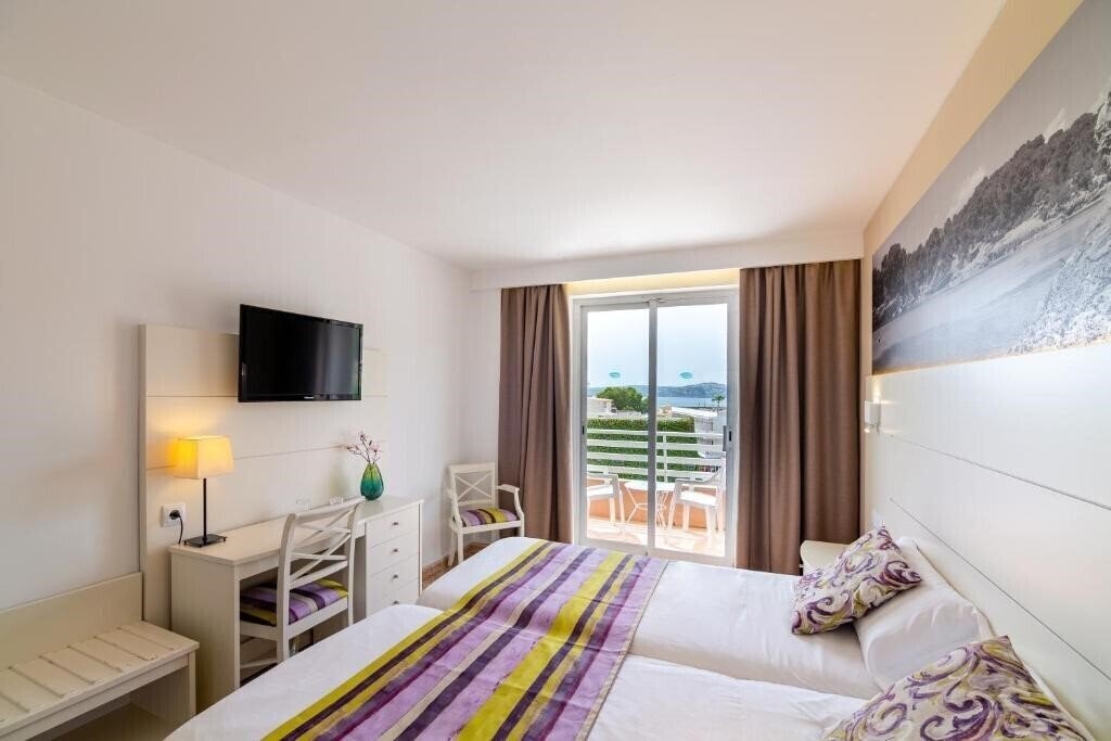 Отель Venecia Hotel 3*
