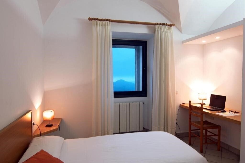 Изображение Petit Hostageria Sant Salvador 3*