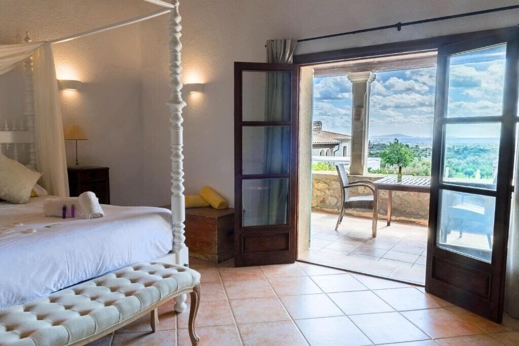 Картинка Can Furios 4*