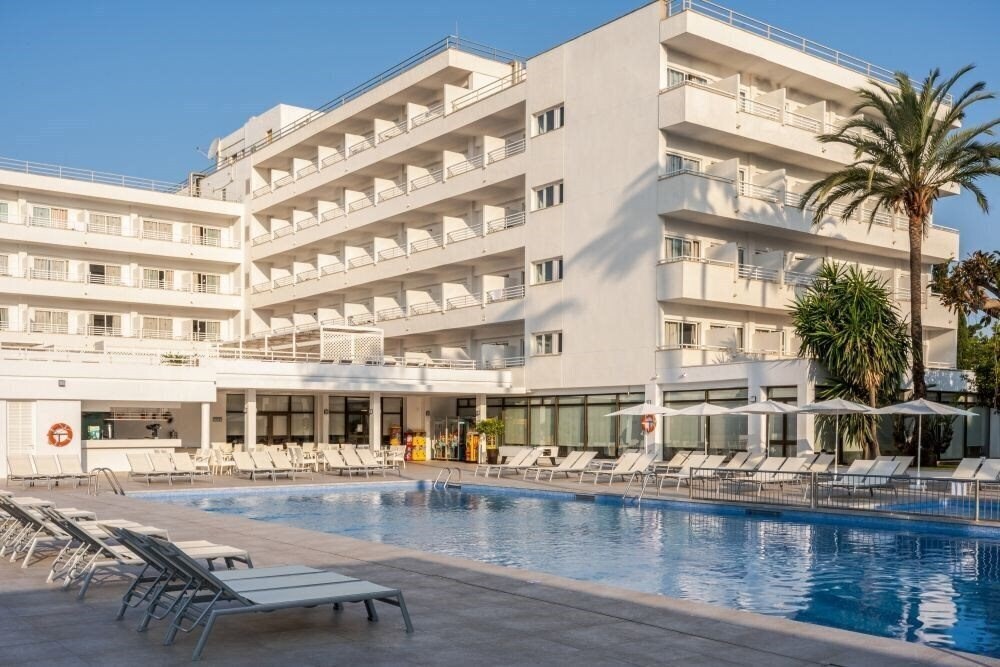 Отель Tui Suneo Santa Ponsa 4*