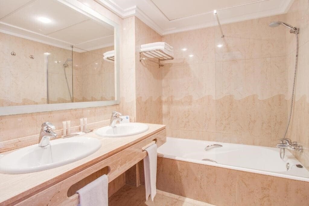 Фото Inturotel Sa Marina 4*