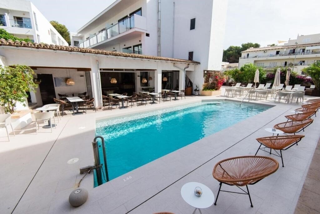 Отель Petit Garden Hotel By Flacalco 3*